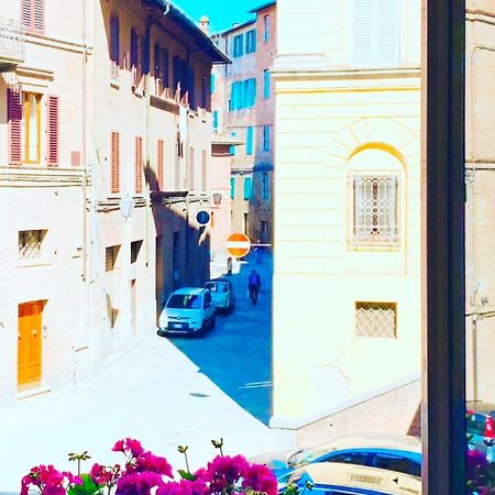 B&B Le Camere Di Livia Siena Ngoại thất bức ảnh