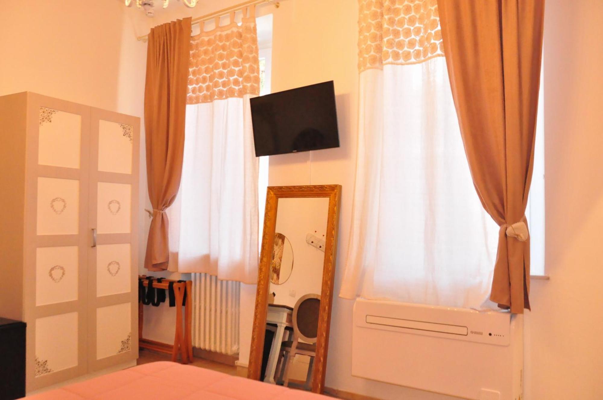 B&B Le Camere Di Livia Siena Ngoại thất bức ảnh